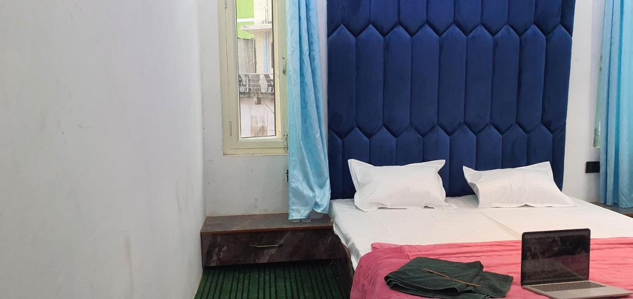 Hotel Resonance Exotic ศรีนาการ์ ภายนอก รูปภาพ