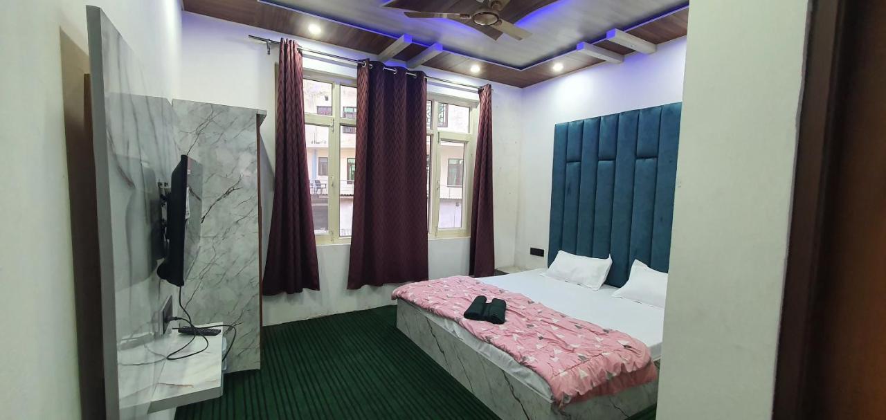Hotel Resonance Exotic ศรีนาการ์ ภายนอก รูปภาพ