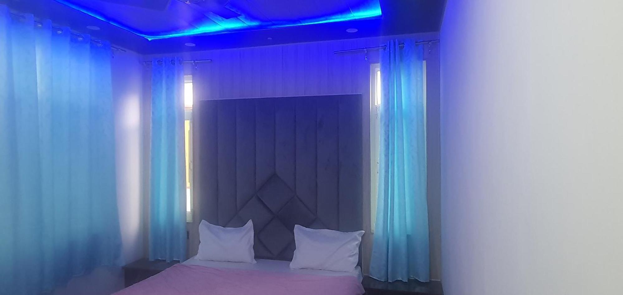 Hotel Resonance Exotic ศรีนาการ์ ภายนอก รูปภาพ
